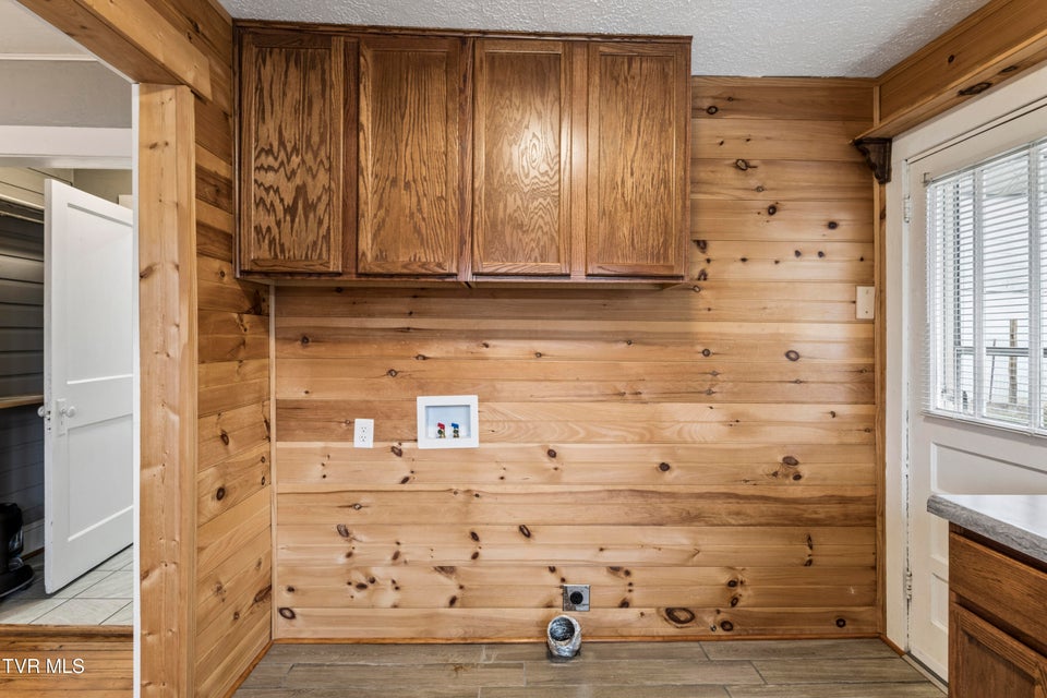 Photo #14: 364 Lynn Avenue