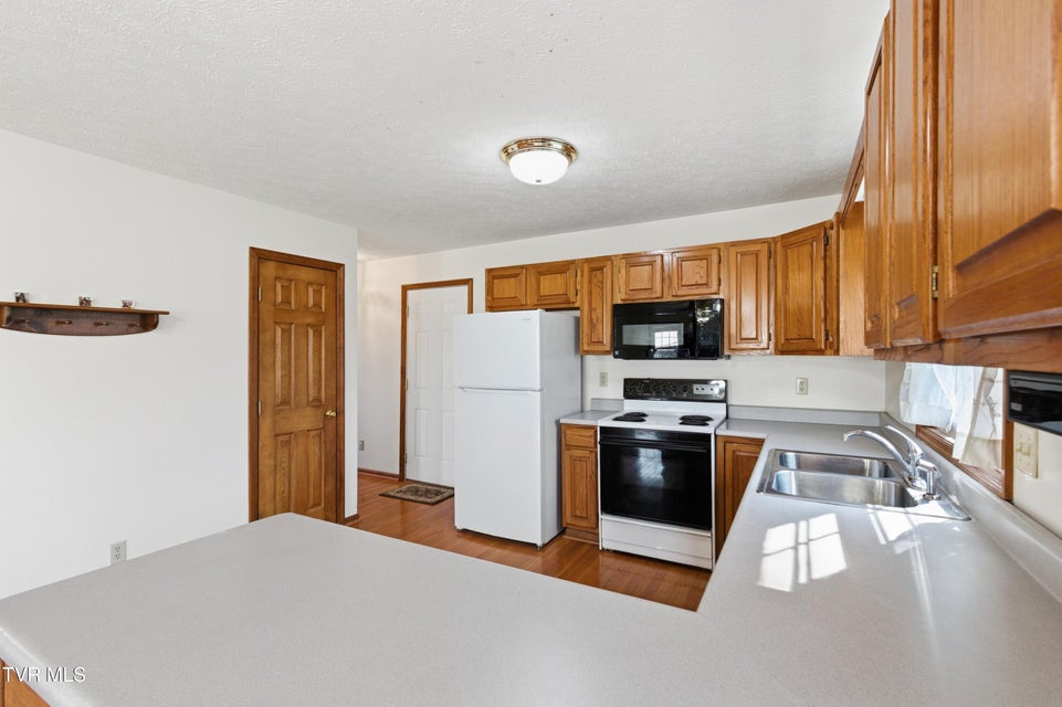 Photo #14: 249 Mosswood Lane