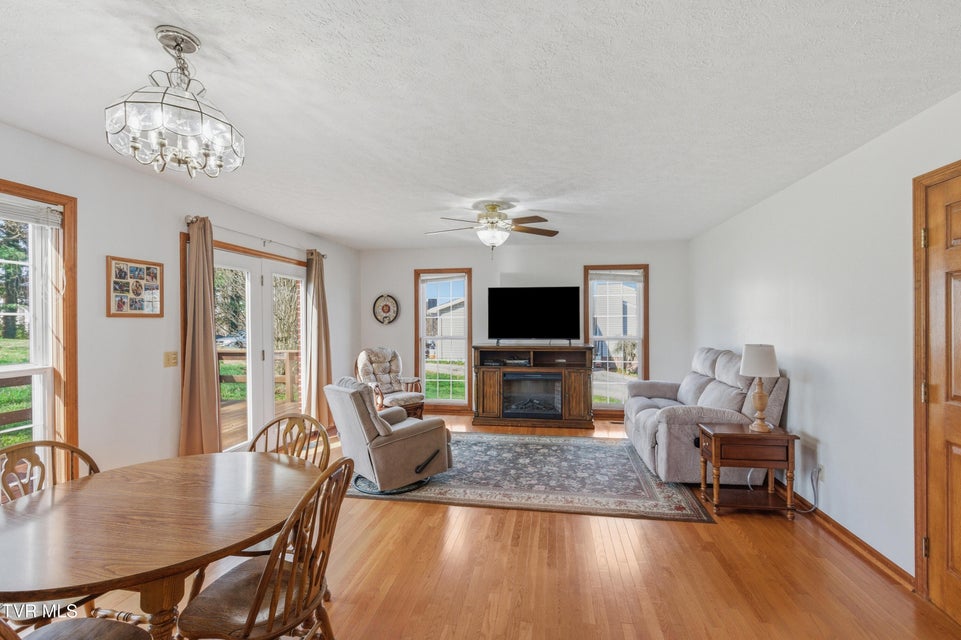 Photo #15: 249 Mosswood Lane