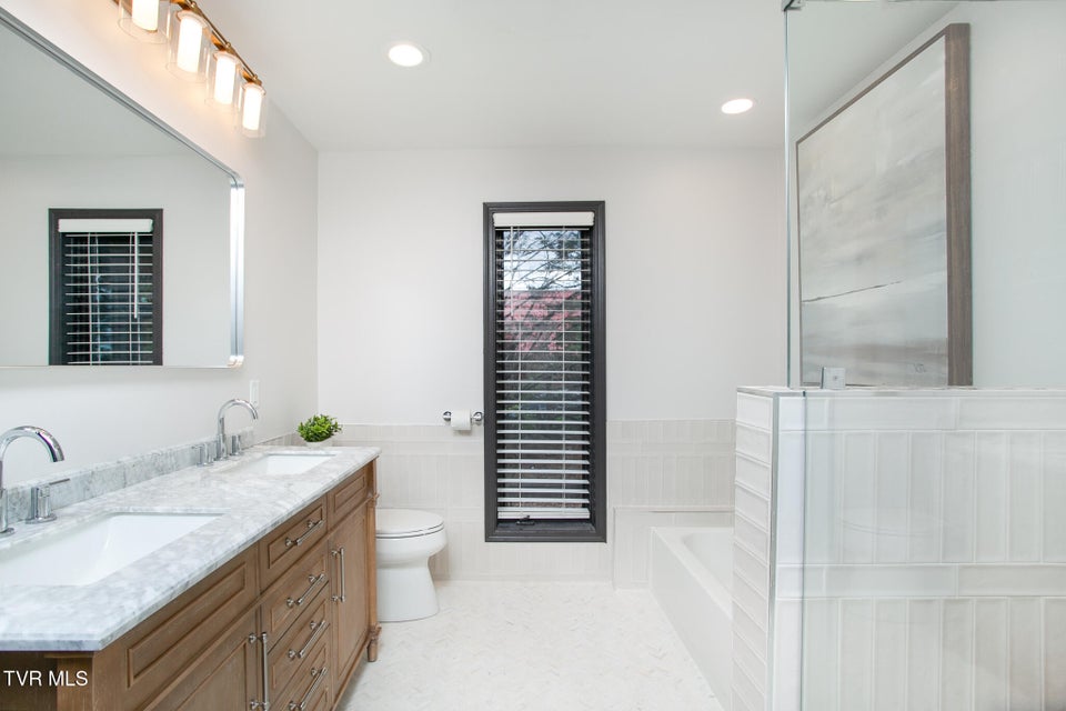 Photo #25: 428 Moody Drive