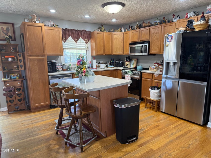 Photo #8: 952 Afton Street