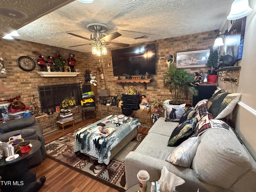 Photo #29: 952 Afton Street