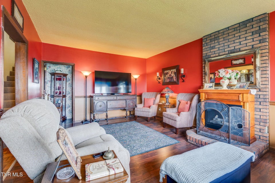 Photo #10: 1138 Main Street