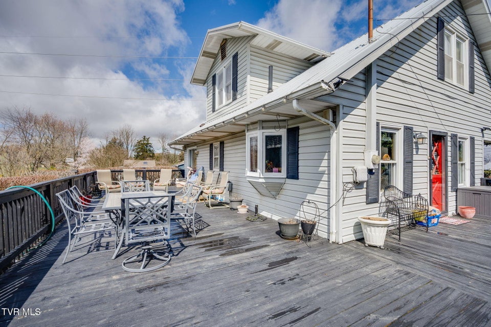 Photo #37: 1138 Main Street