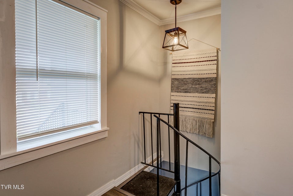 Photo #22: 809 Birch Street