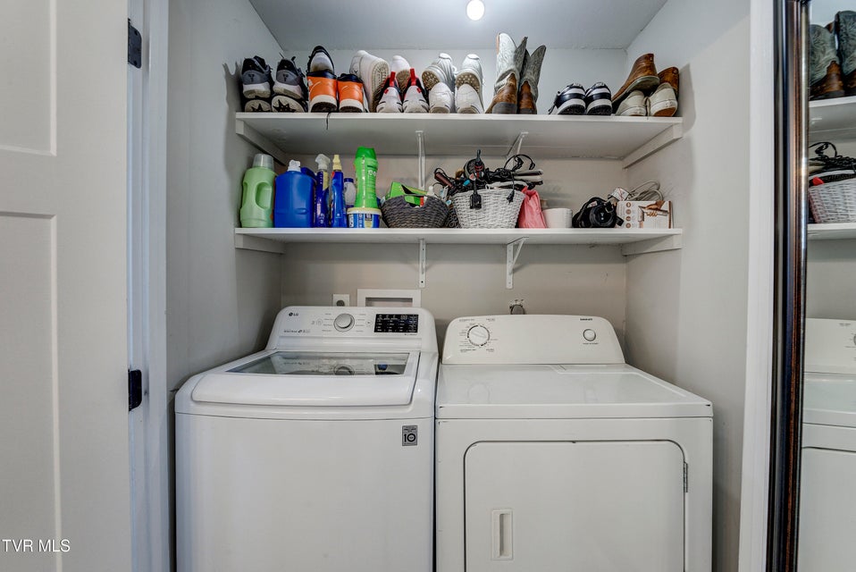 Photo #18: 809 Birch Street