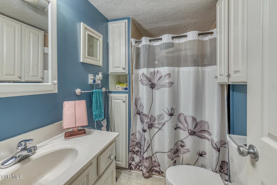 Photo #7: 529 Jonesboro Road