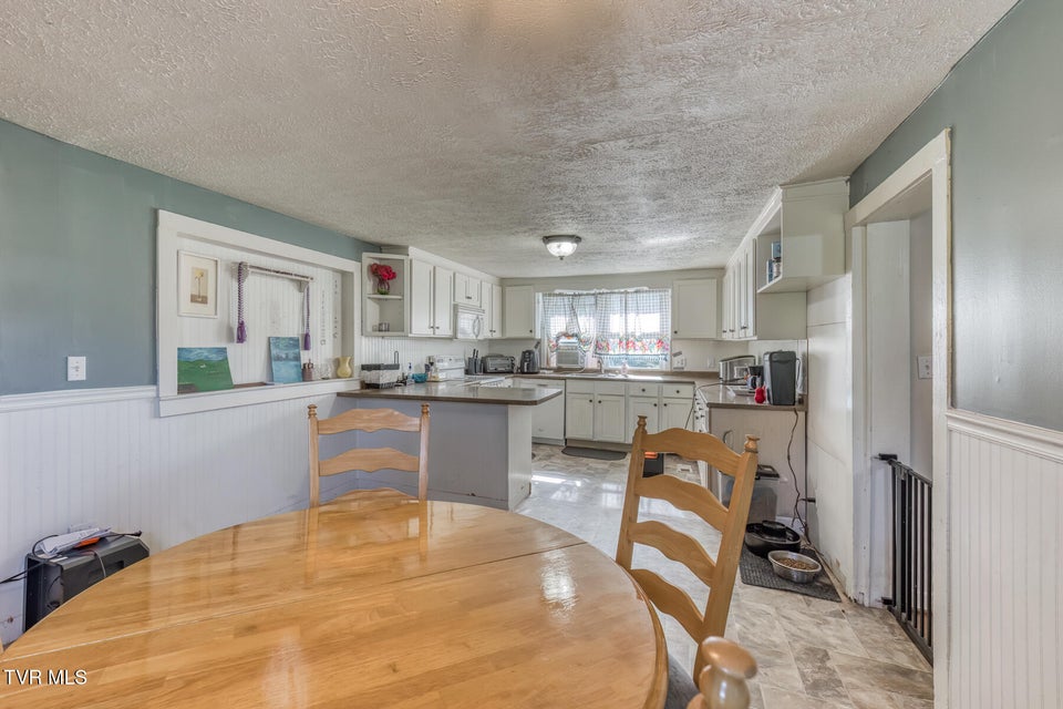 Photo #18: 529 Jonesboro Road