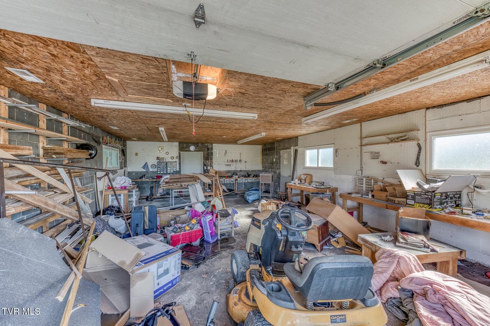 Photo #23: 529 Jonesboro Road