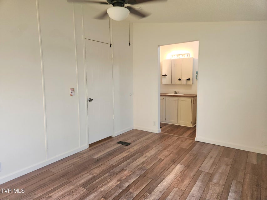 Photo #39: 356 Lories Lane