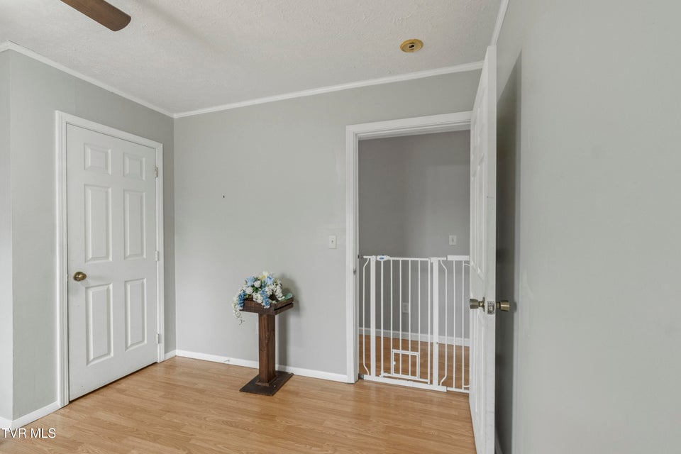 Photo #16: 950 Kingsport Highway