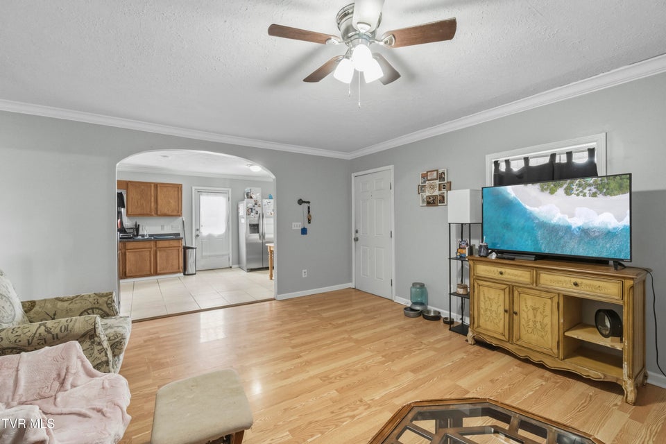 Photo #3: 950 Kingsport Highway