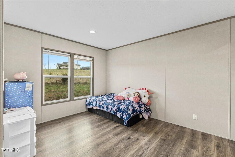 Photo #30: 3218 Stanley Valley Road