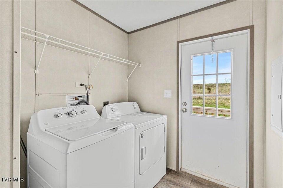 Photo #33: 3218 Stanley Valley Road