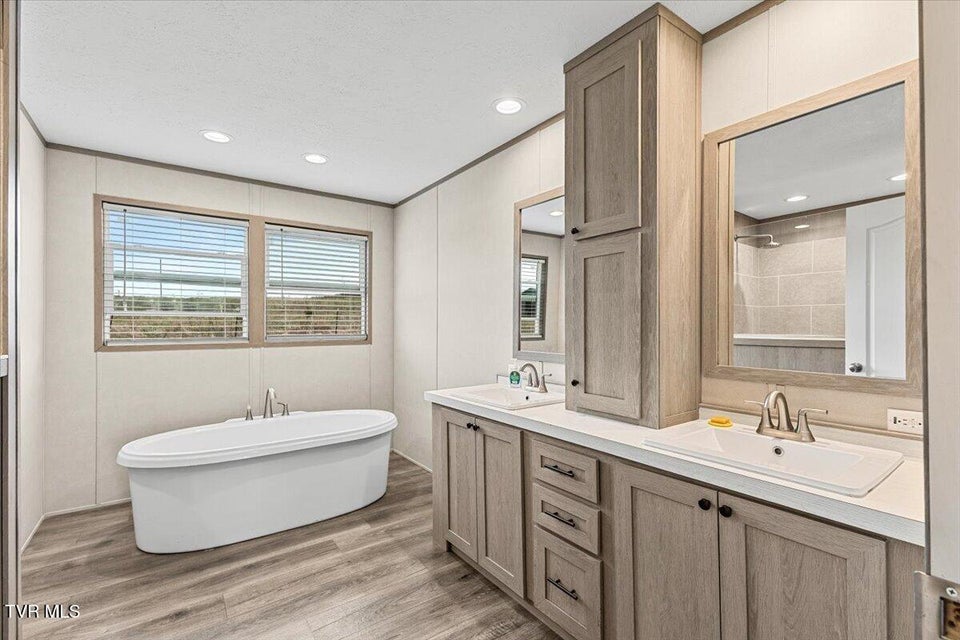 Photo #23: 3218 Stanley Valley Road