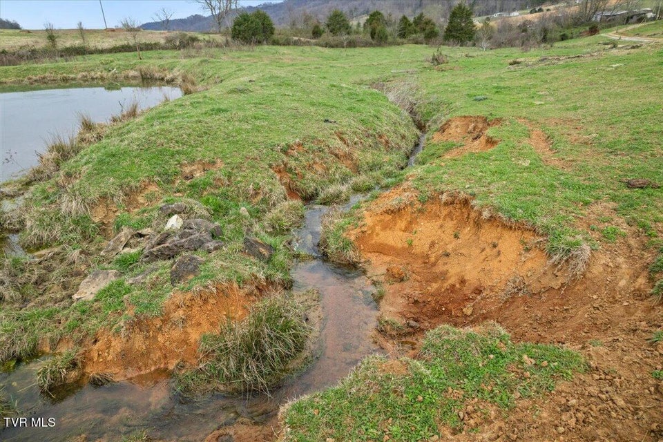 Photo #44: 3218 Stanley Valley Road