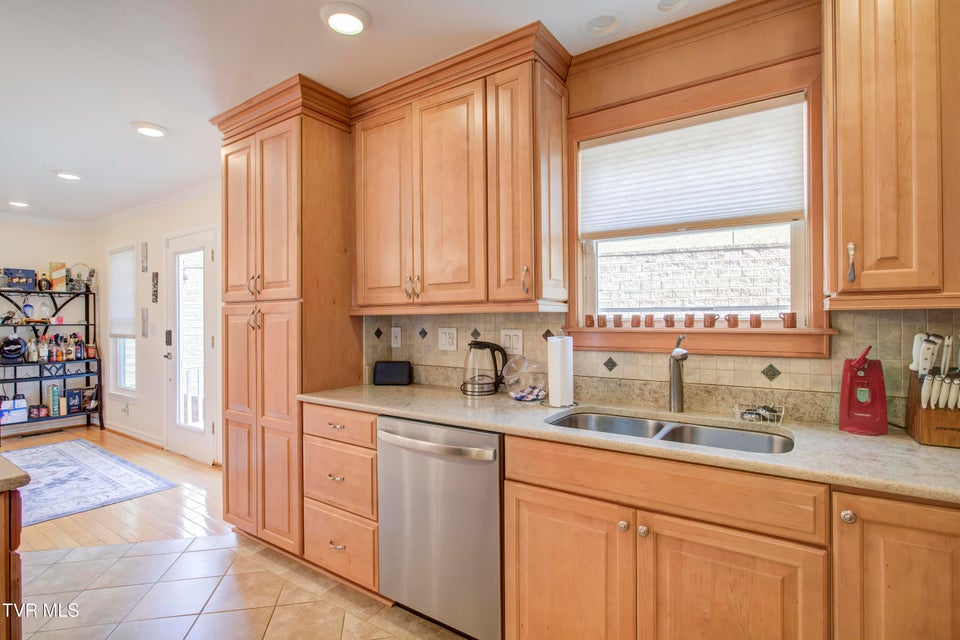 Photo #13: 249 Panorama Drive