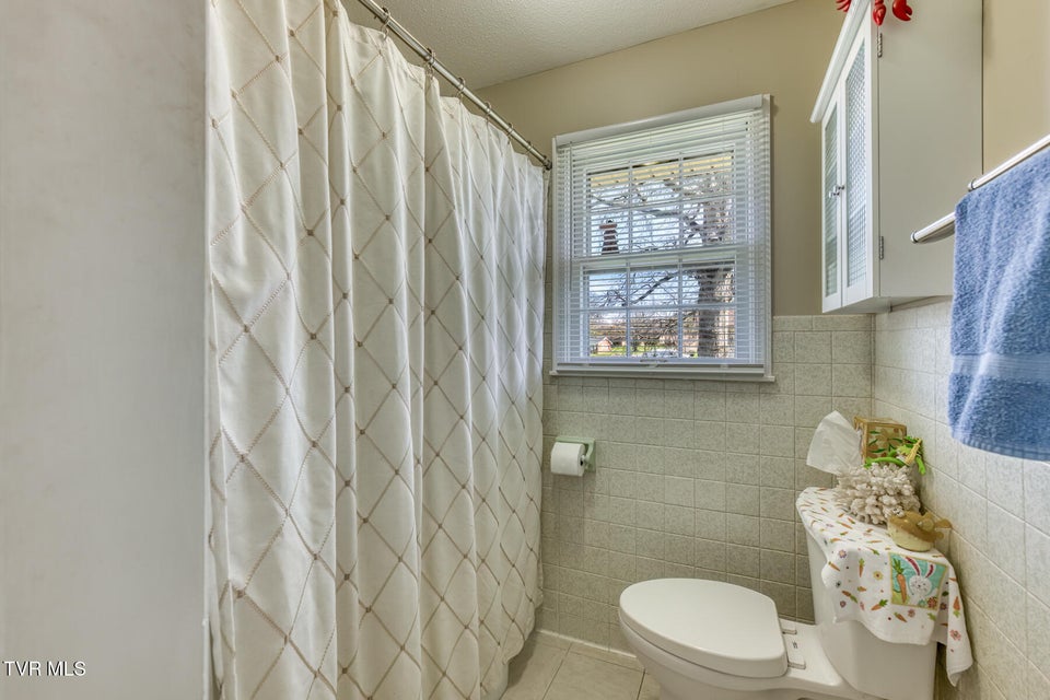 Photo #27: 609 Hollyhill Road