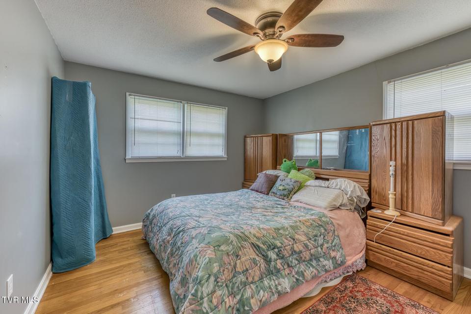 Photo #28: 609 Hollyhill Road