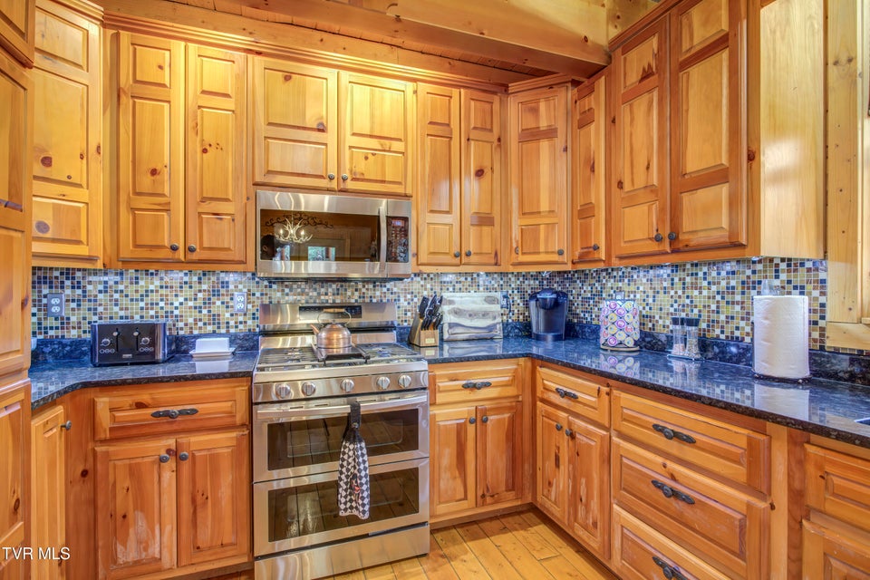 Photo #12: 665 Laurels Road