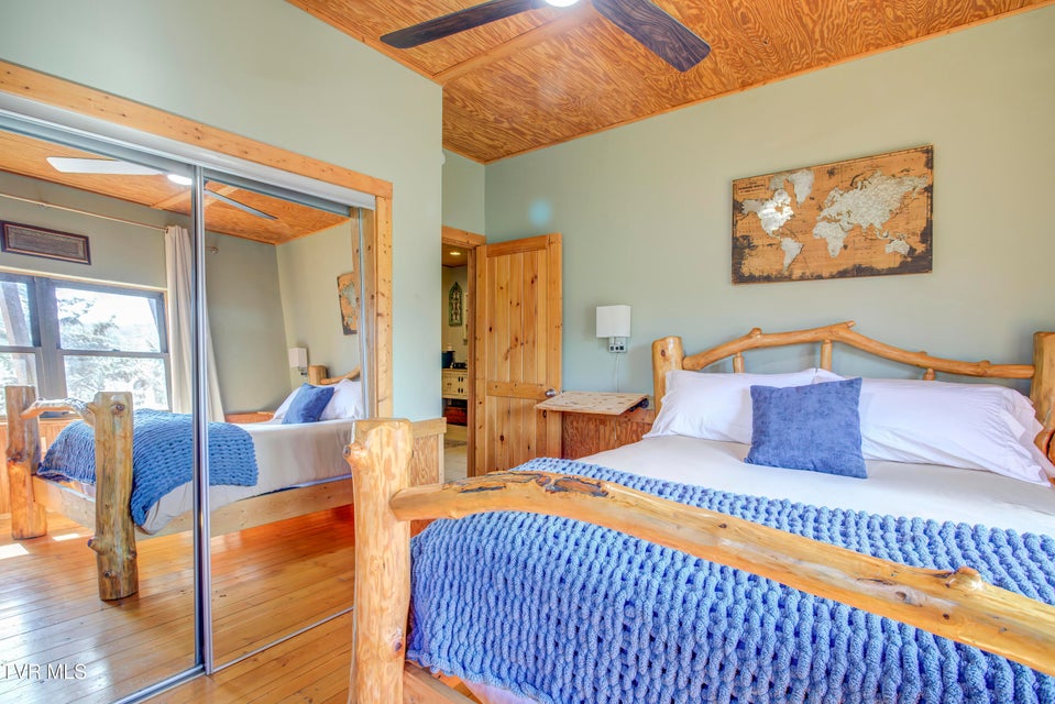 Photo #33: 665 Laurels Road