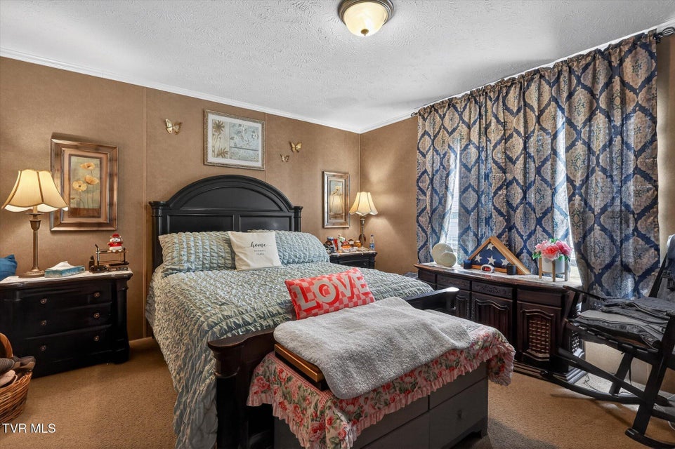 Photo #20: 404 Ashville Avenue