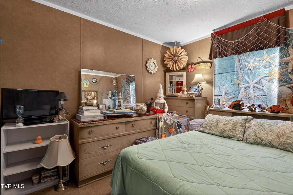 Photo #24: 404 Ashville Avenue