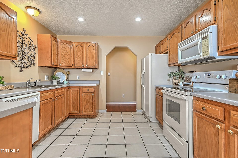 Photo #15: 5020 Old Jonesboro Road