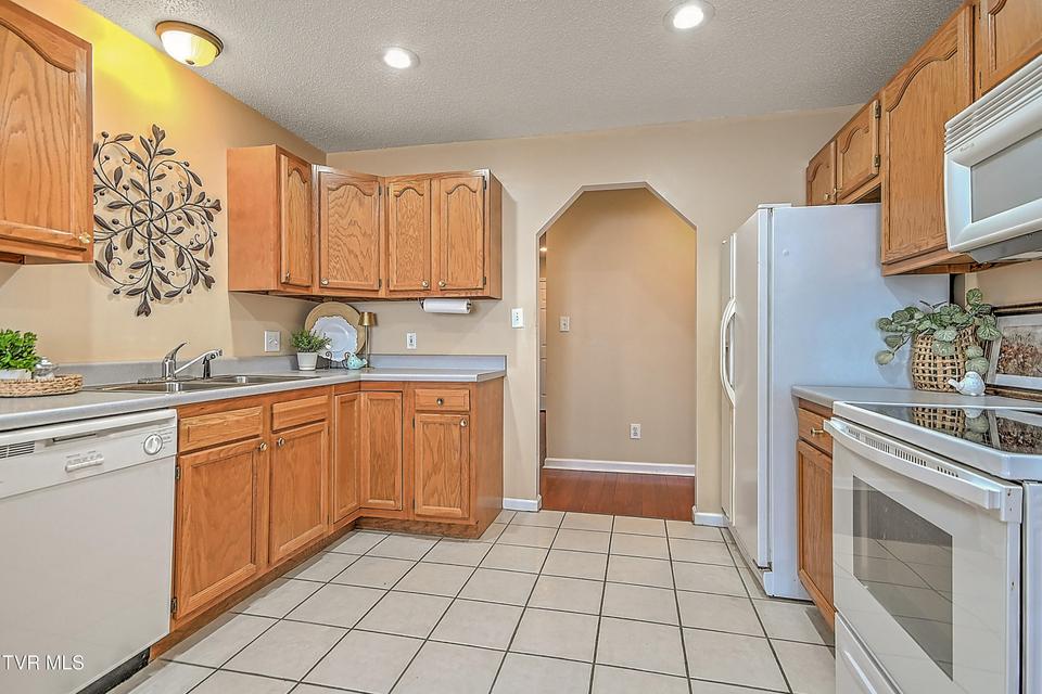 Photo #16: 5020 Old Jonesboro Road