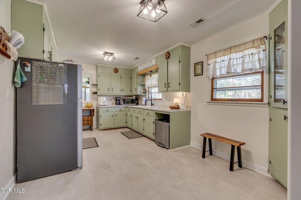 Photo #7: 2412 Highway 11e 