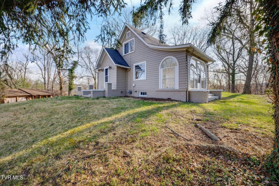 Photo #3: 128 Shadowwood Lane