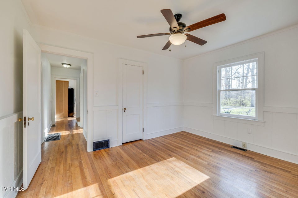 Photo #18: 128 Shadowwood Lane