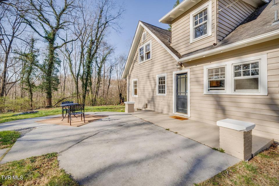 Photo #27: 128 Shadowwood Lane