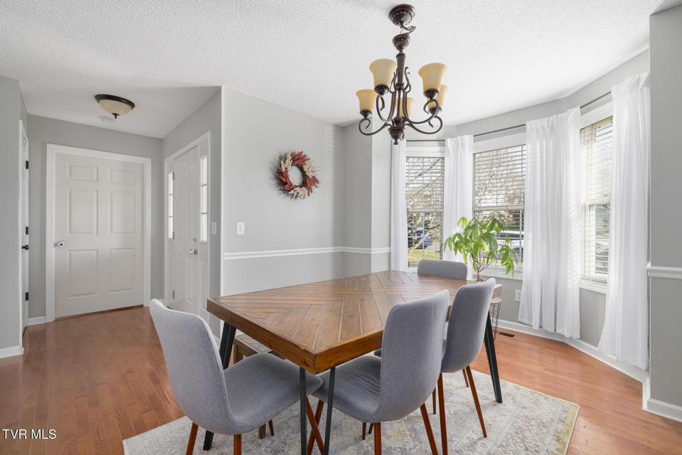 Photo #9: 506 Crystal Springs Circle