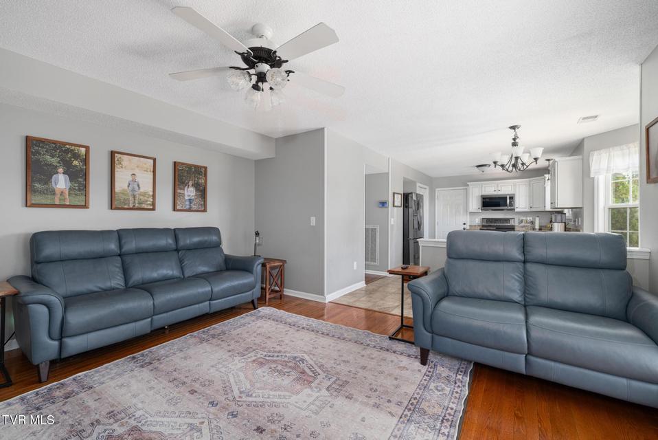 Photo #19: 506 Crystal Springs Circle