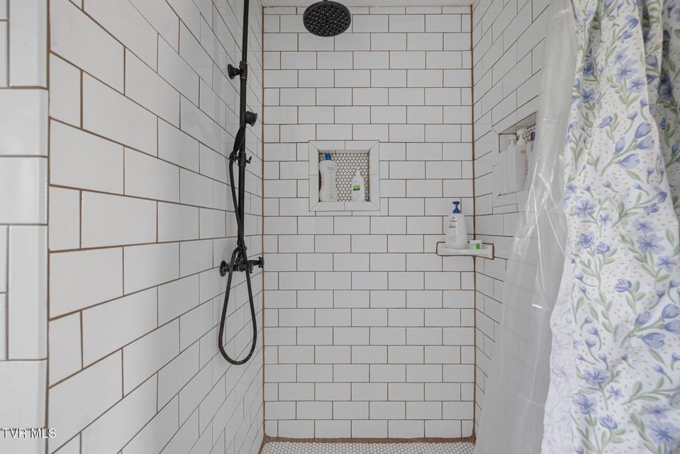 Photo #34: 506 Crystal Springs Circle