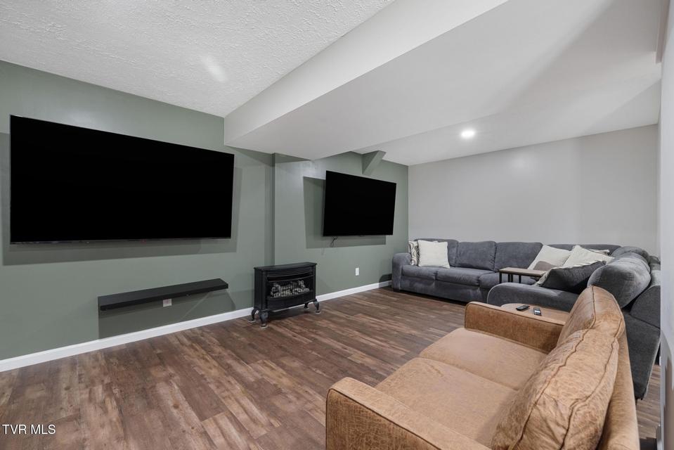 Photo #39: 506 Crystal Springs Circle