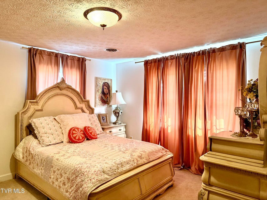 Photo #53: 11516 Frederick Road