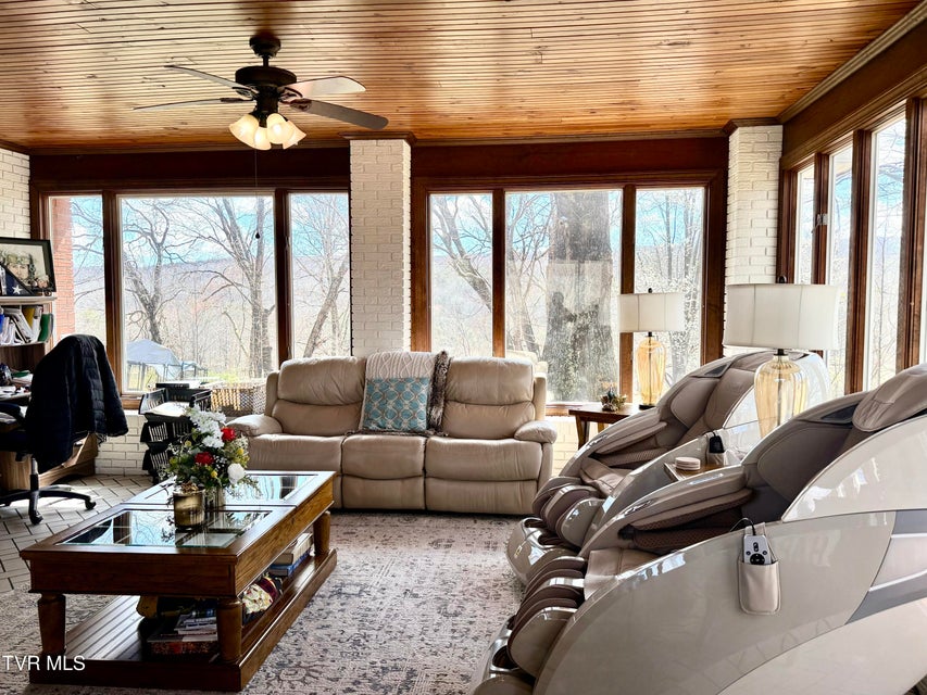 Photo #69: 11516 Frederick Road