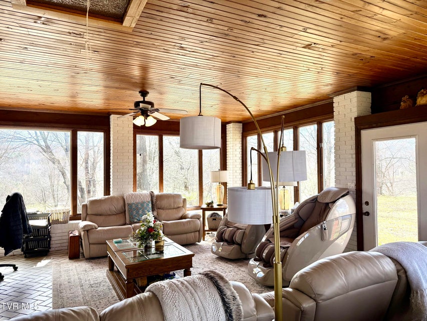 Photo #76: 11516 Frederick Road