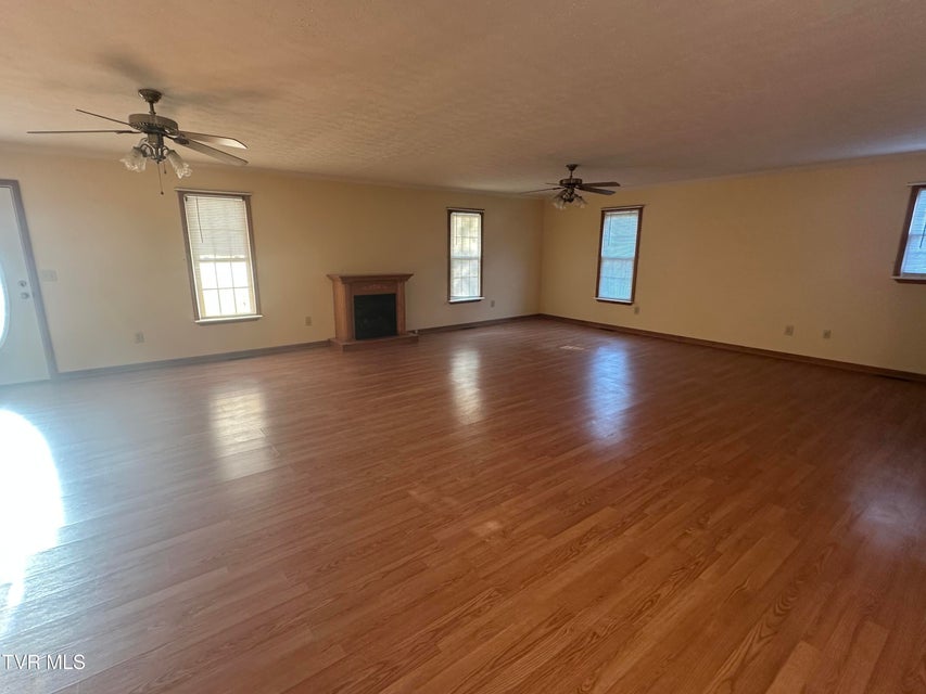 Photo #5: 384 Bridgefield Way