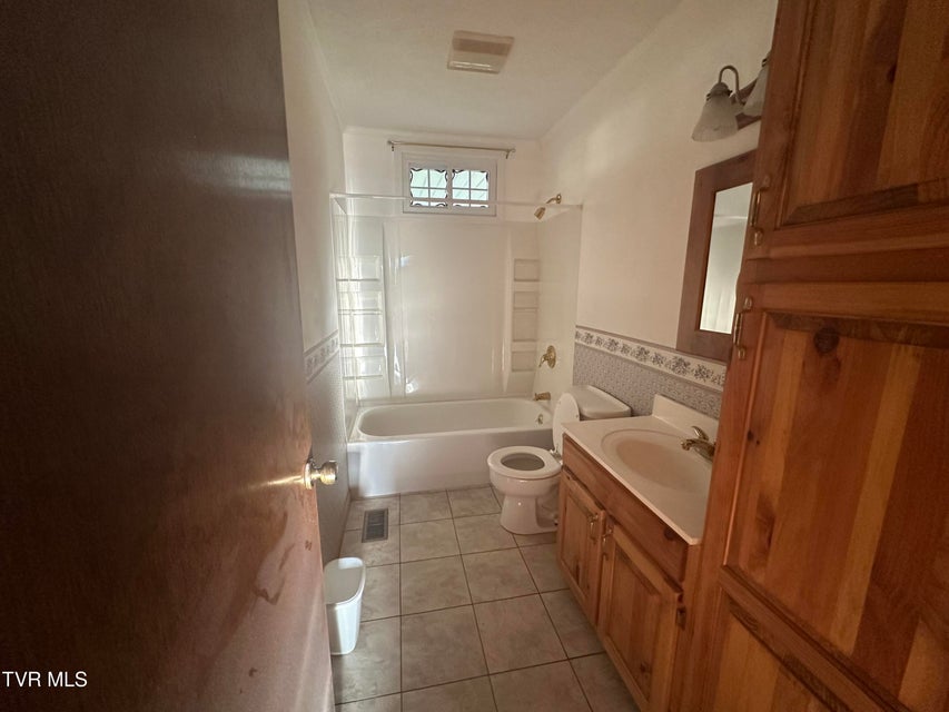 Photo #14: 384 Bridgefield Way