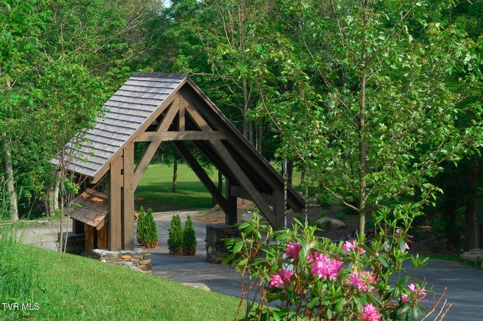 Photo #8: C613 Buffalo Nvno 