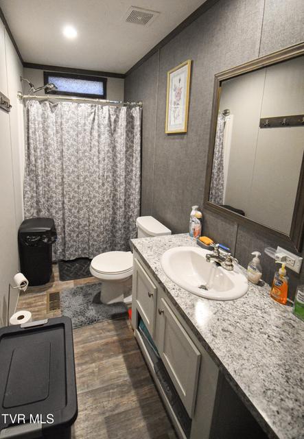 Photo #31: 255 Rolling Hills Drive