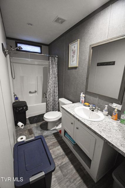 Photo #32: 255 Rolling Hills Drive