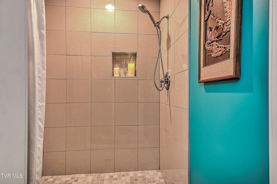 Photo #30: 326 Hickory Bluff