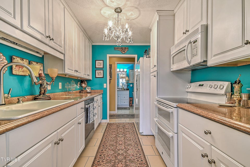 Photo #33: 326 Hickory Bluff