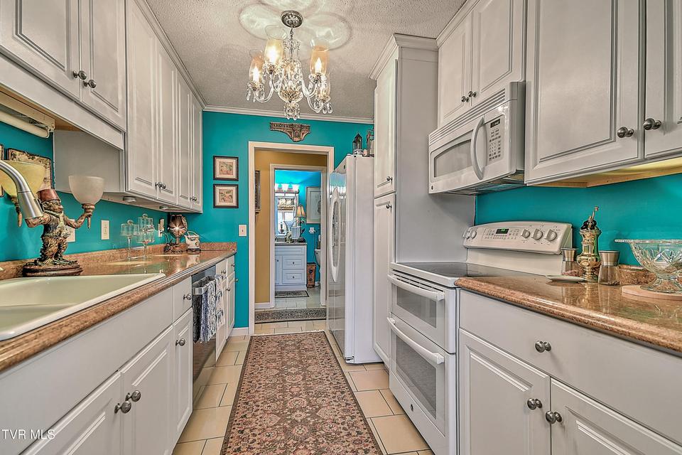 Photo #34: 326 Hickory Bluff