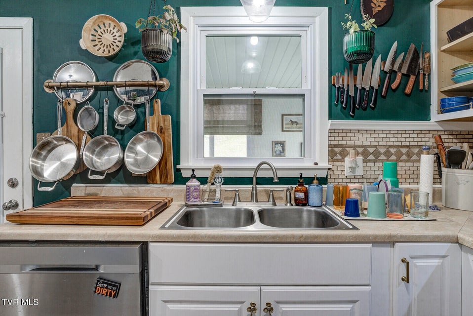 Photo #18: 436 Springfield Drive