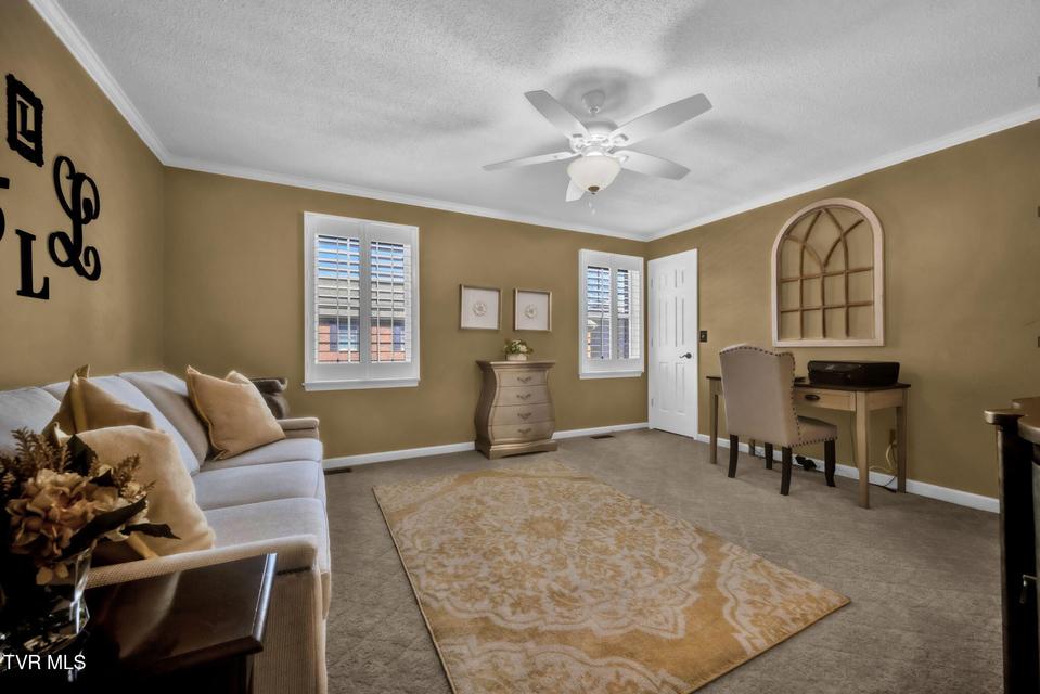 Photo #23: 31 Oak Leaf Circle